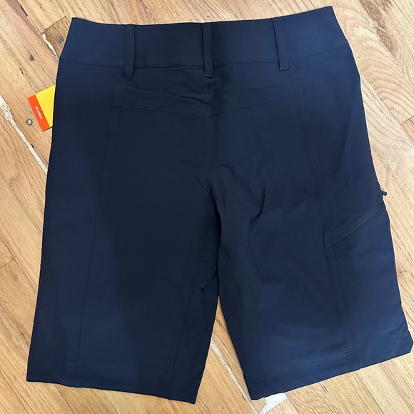 Wild Rye Freel Short, Black size 6 - Picture 3 of 3